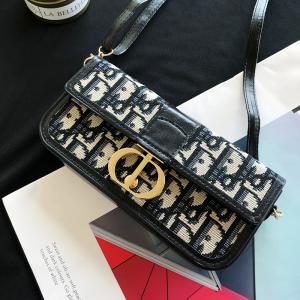 【KK107】Dior  高品質 二つ折り財布 • グッチ 小銭入れ すべての携帯電話モデル用の汎用デザイン