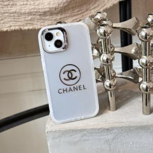 【CA48】CHANEL ❤️ ファッション ❤️ 高級品 ❤️ iPhoneケース ❤️ iPhone15 ケース